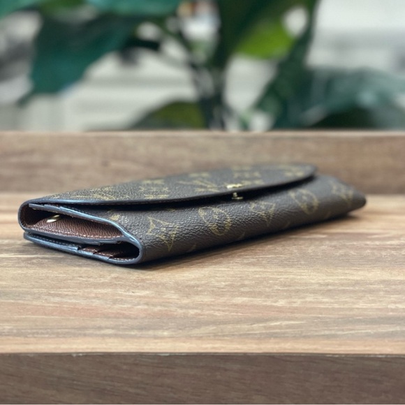 Authentic Louis Vuitton Monogram Portefeuille Emilie Wallet on Chain - Picture 4 of 13